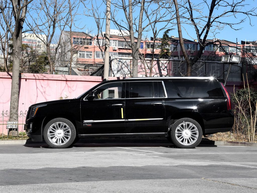 凯迪拉克 卡雷德