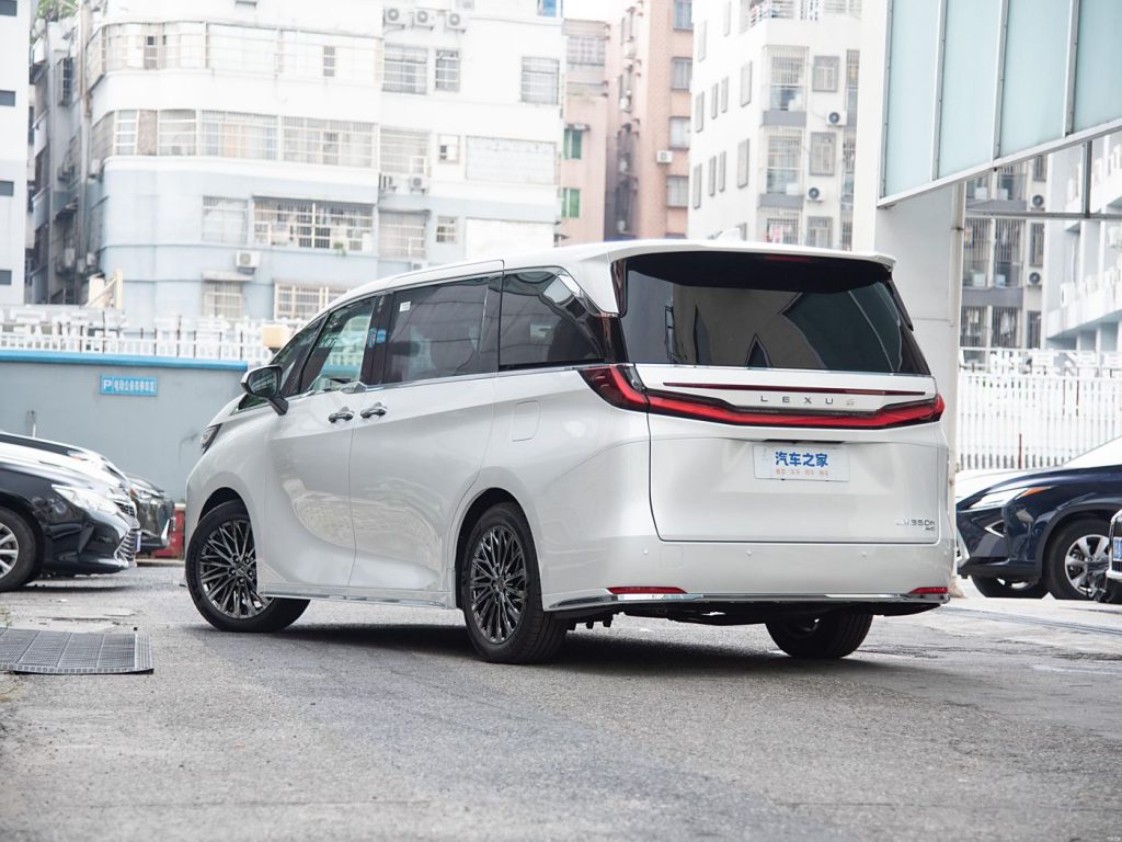 雷克萨斯LM