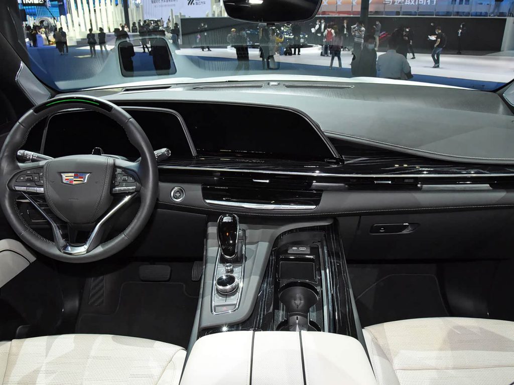 凯迪拉克 卡雷德