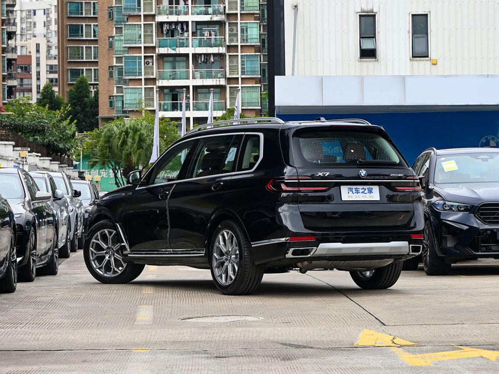 宝马x7