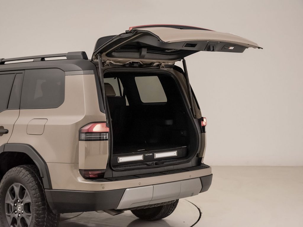 1400x1050_autohomecar__ChxoHmXi6QqAEdWuACckPho-2t4514