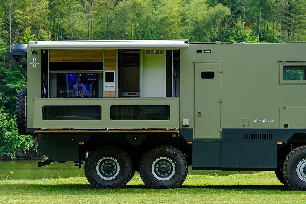 奔驰阿莫迪罗征服者T