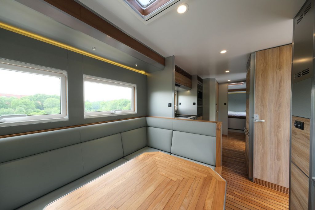 奔驰阿莫迪罗征服者T