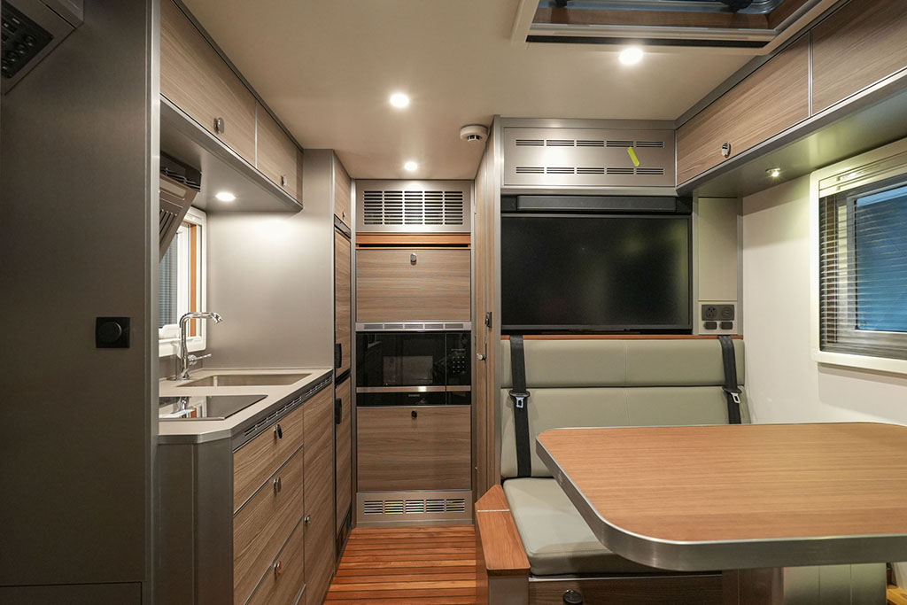 阿莫迪罗猛士先锋官