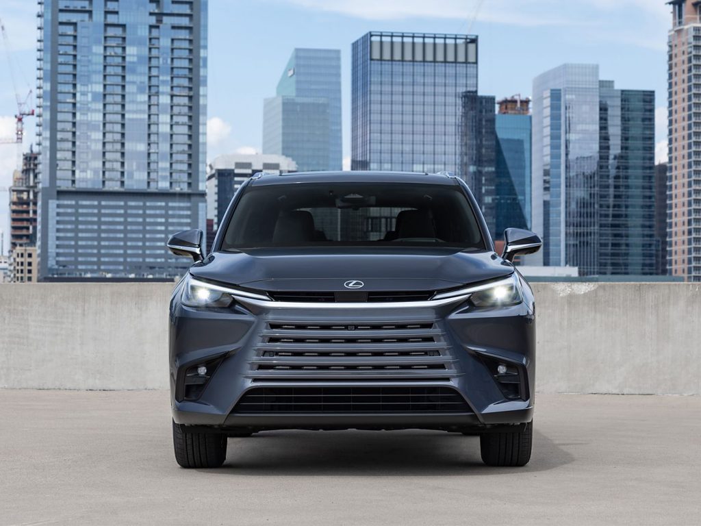 Lexus TX